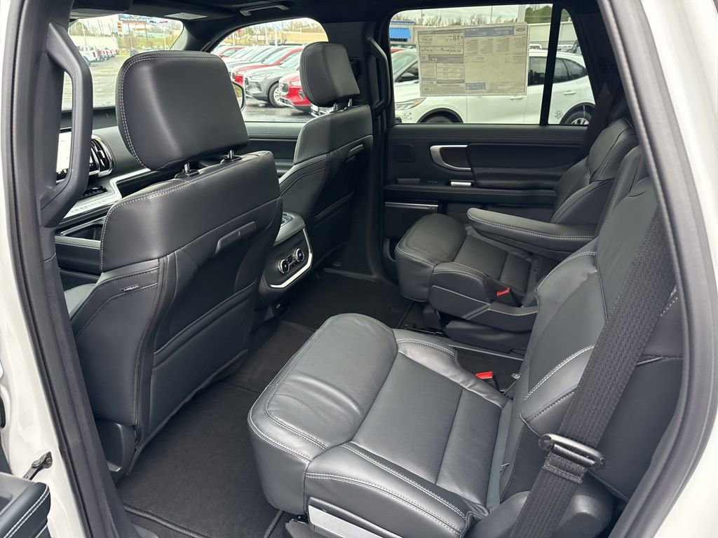 New 2025 Ford Expedition Platinum w/ Stealth Performance Package image 13