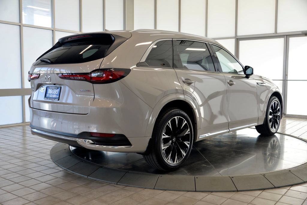 Certified 2026 MAZDA CX-90 3.3 Turbo S w/ Premium Plus AWD/4WD image 8