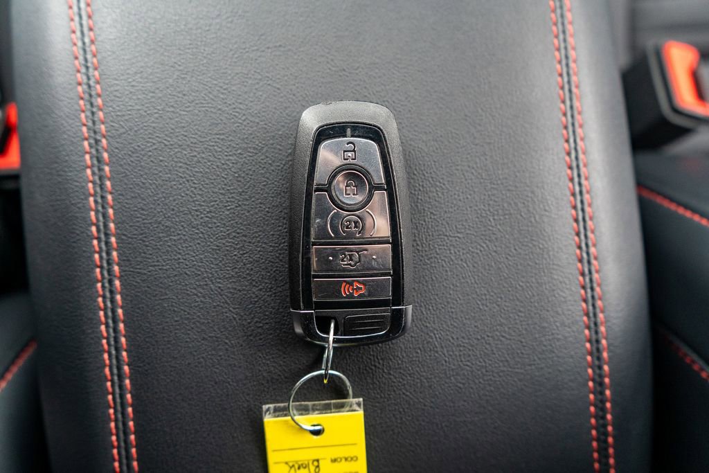 Used 2025 Ford Explorer ST-Line w/ ST-Line Street Pack image 32