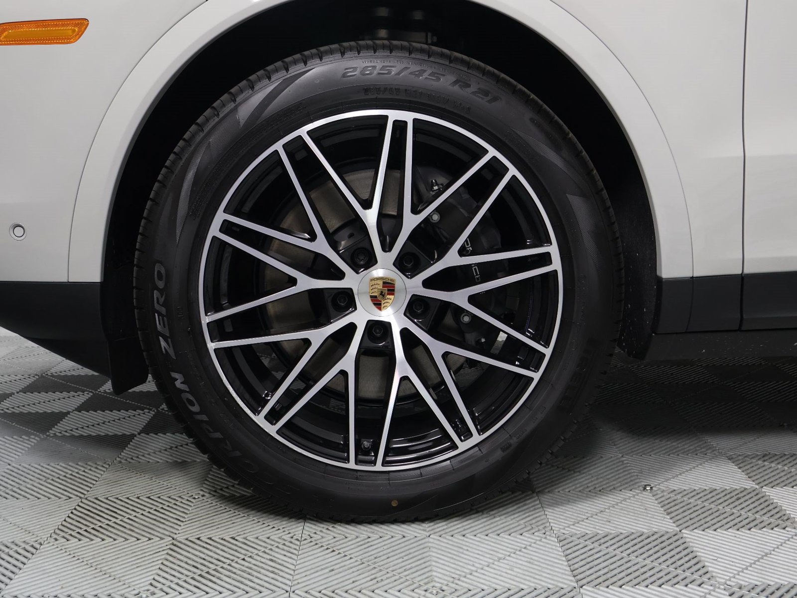 New 2026 Porsche Cayenne AWD/4WD image 17