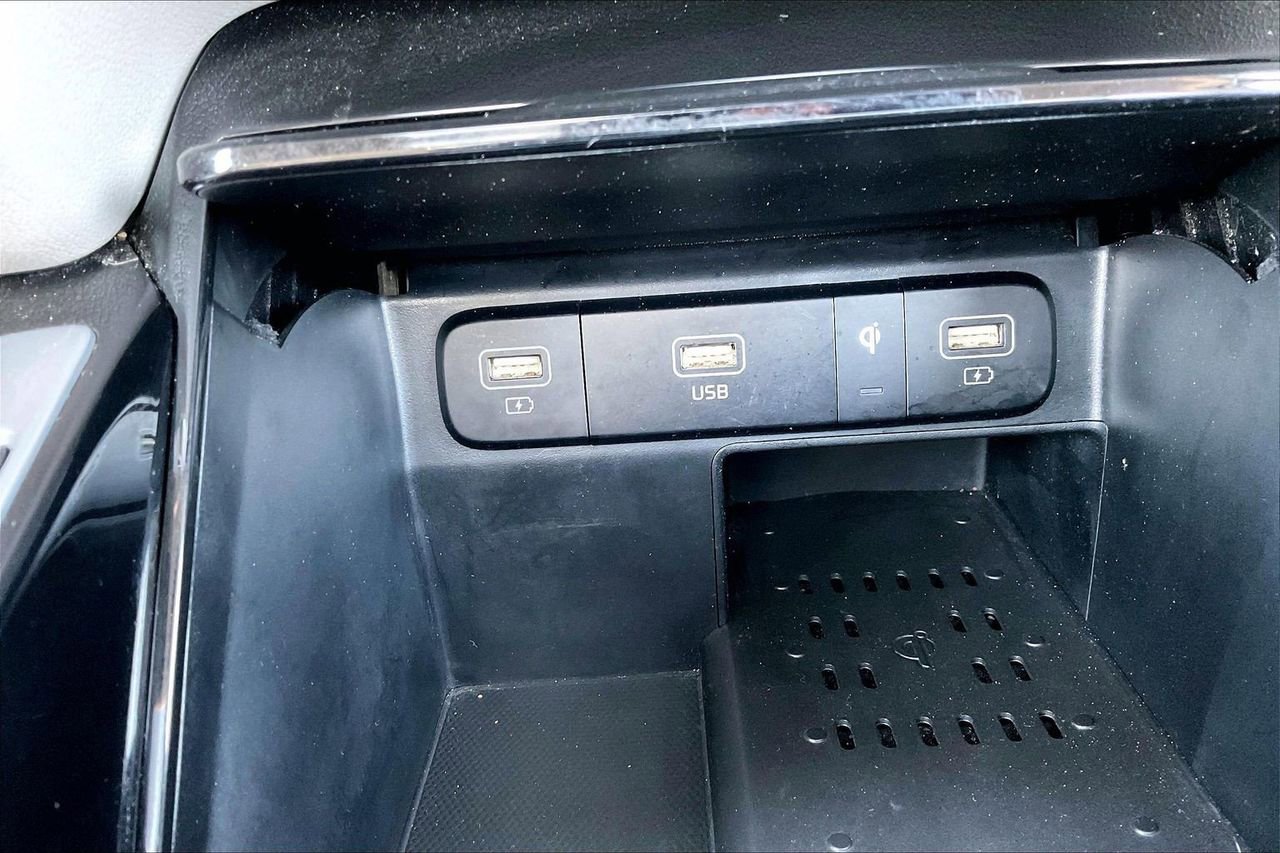 Used 2021 Kia Sorento SX image 19