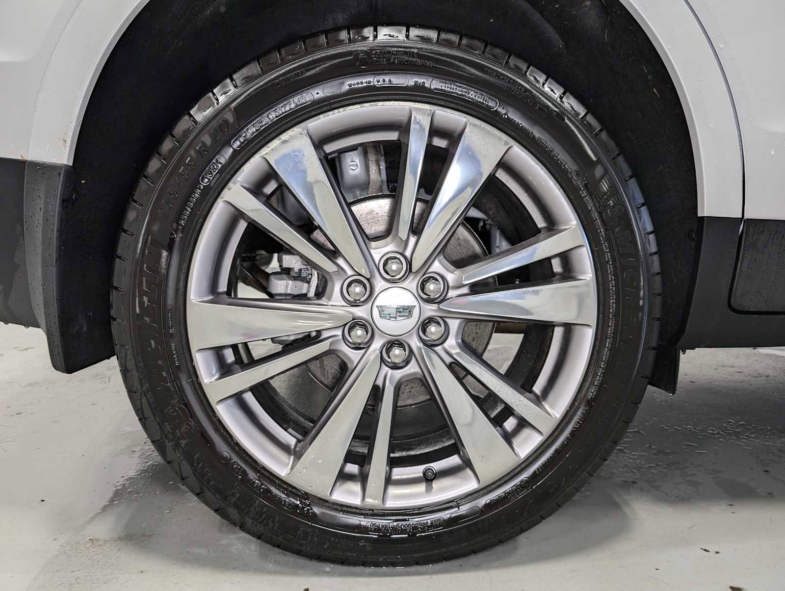 New 2025 Cadillac XT5 Premium Luxury w/ Technology Package FWD image 3