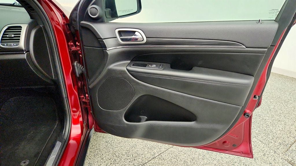 Used 2019 Jeep Grand Cherokee Limited RWD image 25