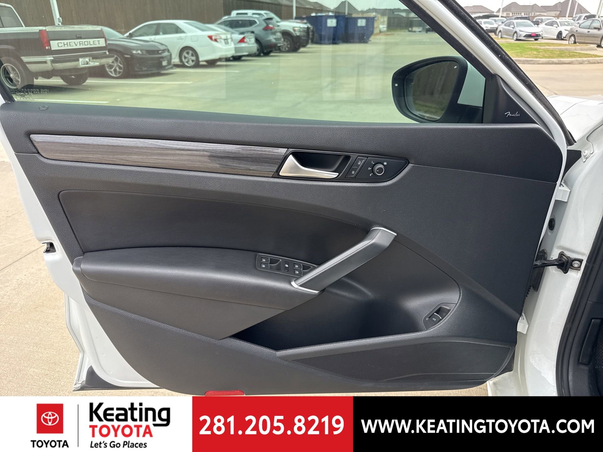 Used 2022 Volkswagen Passat 2.0T R-Line image 36