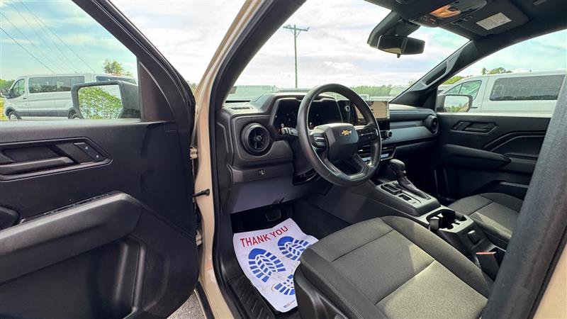 Used 2024 Chevrolet Colorado W/T image 32