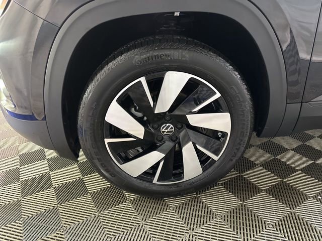New 2025 Volkswagen Atlas Cross Sport SE image 10