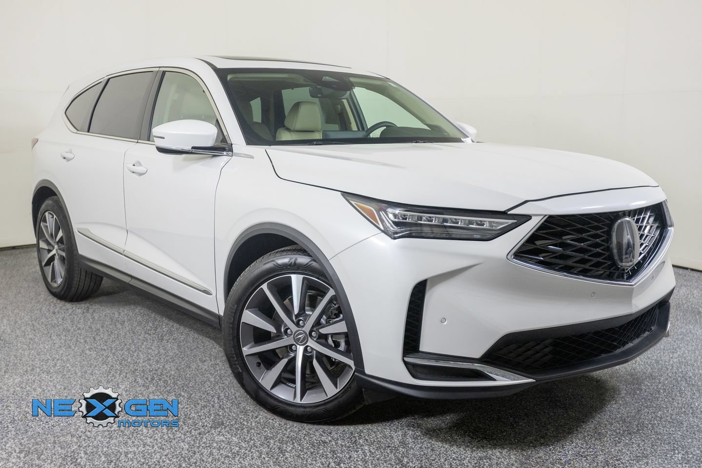 Used 2025 Acura MDX w/ Technology Package
