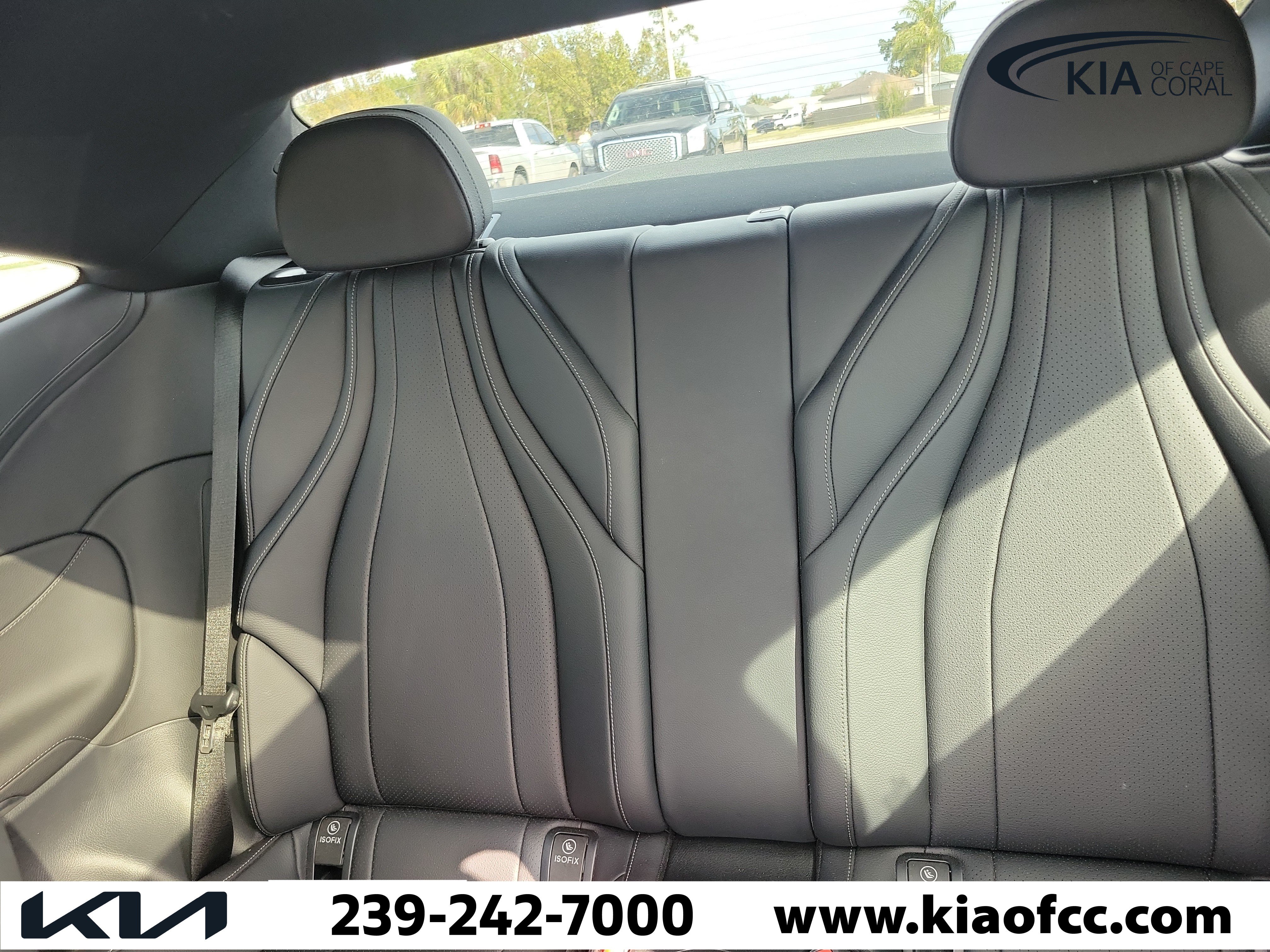 Used 2024 Mercedes-Benz CLE 300 4MATIC Coupe image 18