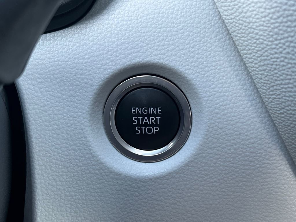 Used 2024 Toyota Corolla SE image 28