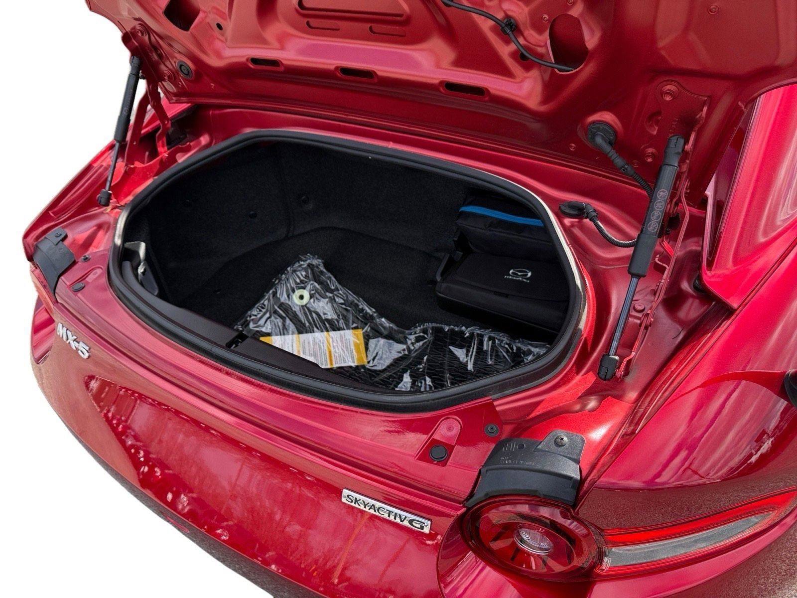 Used 2025 MAZDA MX-5 Miata RF Grand Touring image 10