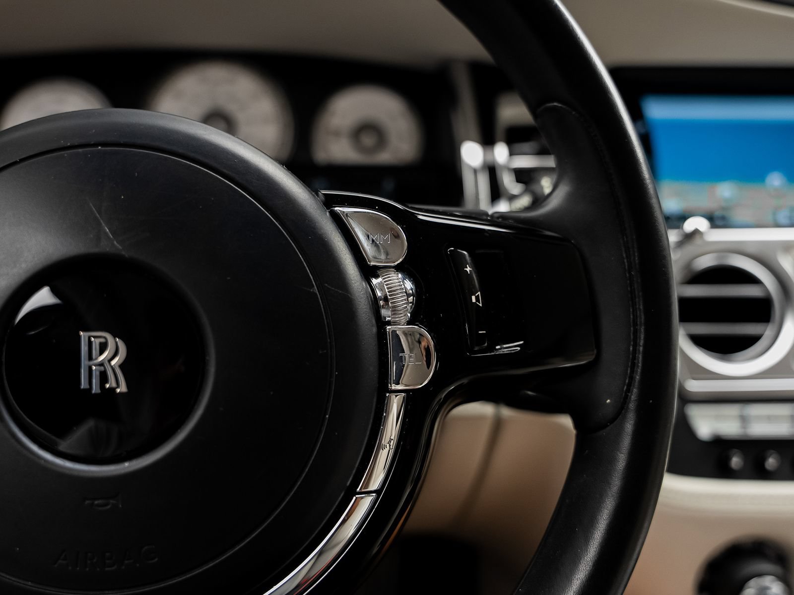Used 2018 Rolls-Royce Wraith RWD image 43