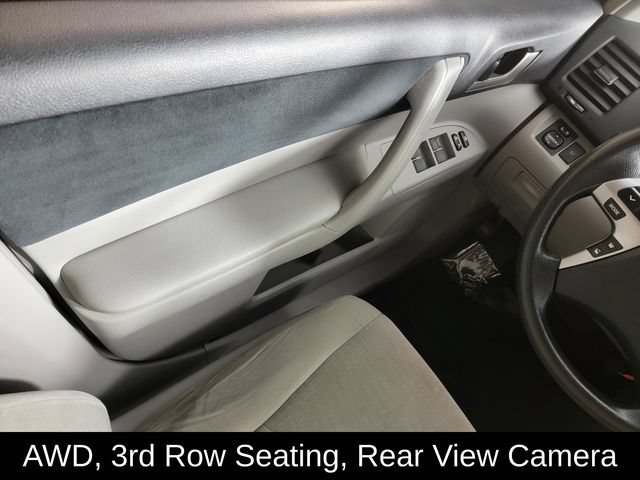 Used 2013 Toyota Highlander Plus AWD/4WD image 30