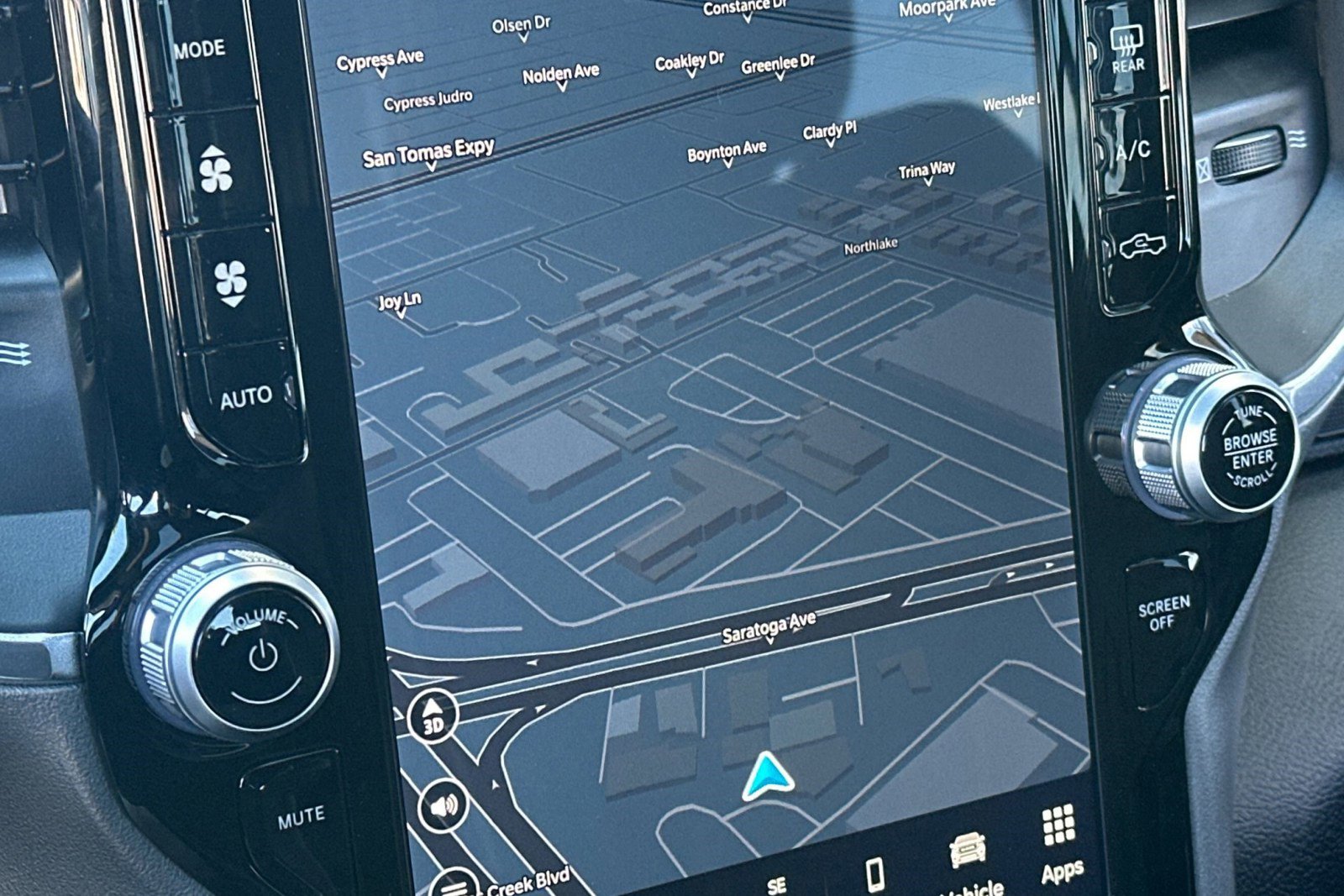 Used 2024 RAM 3500 Laramie w/ Sport Appearance Package image 20