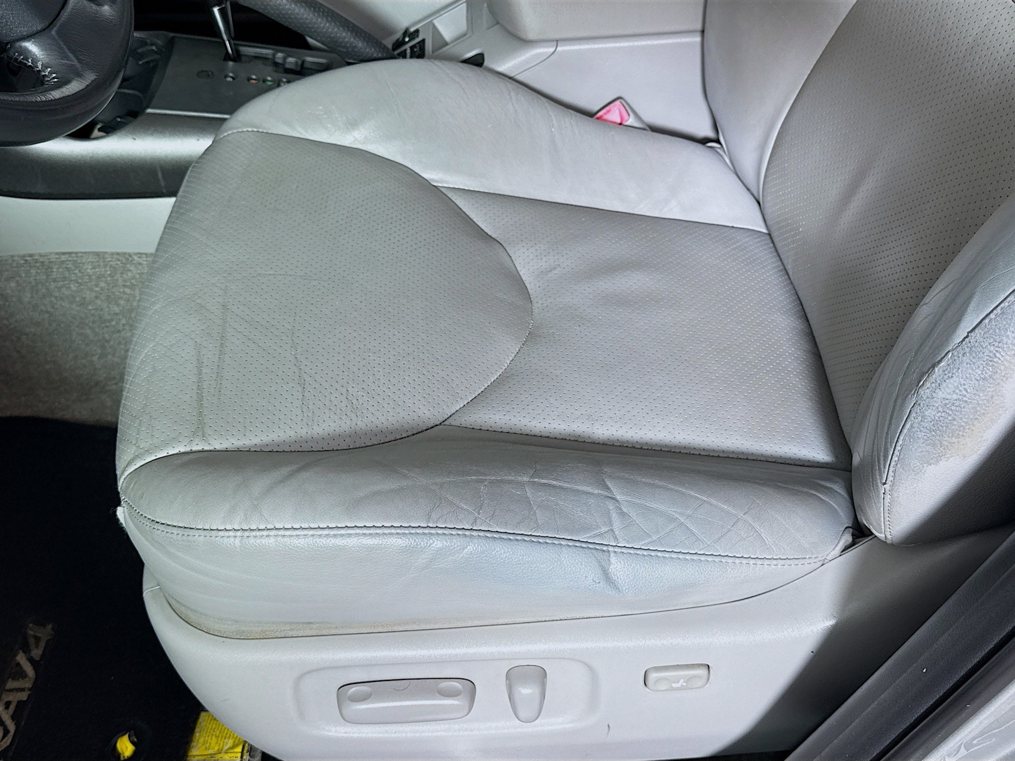 Used 2009 Toyota RAV4 Limited AWD/4WD image 20