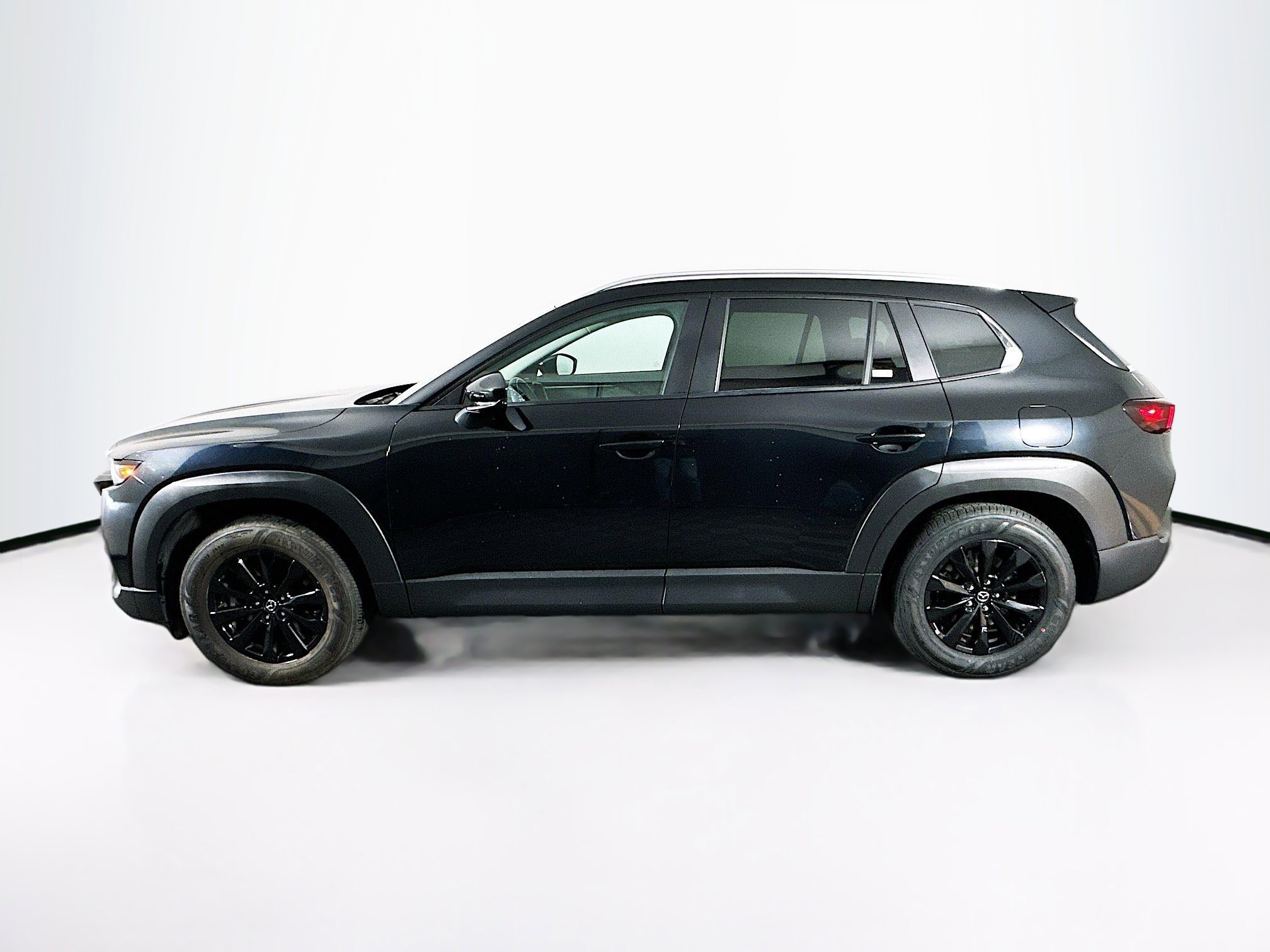 Used 2025 MAZDA CX-50 AWD 2.5 S w/ Premium Package image 4