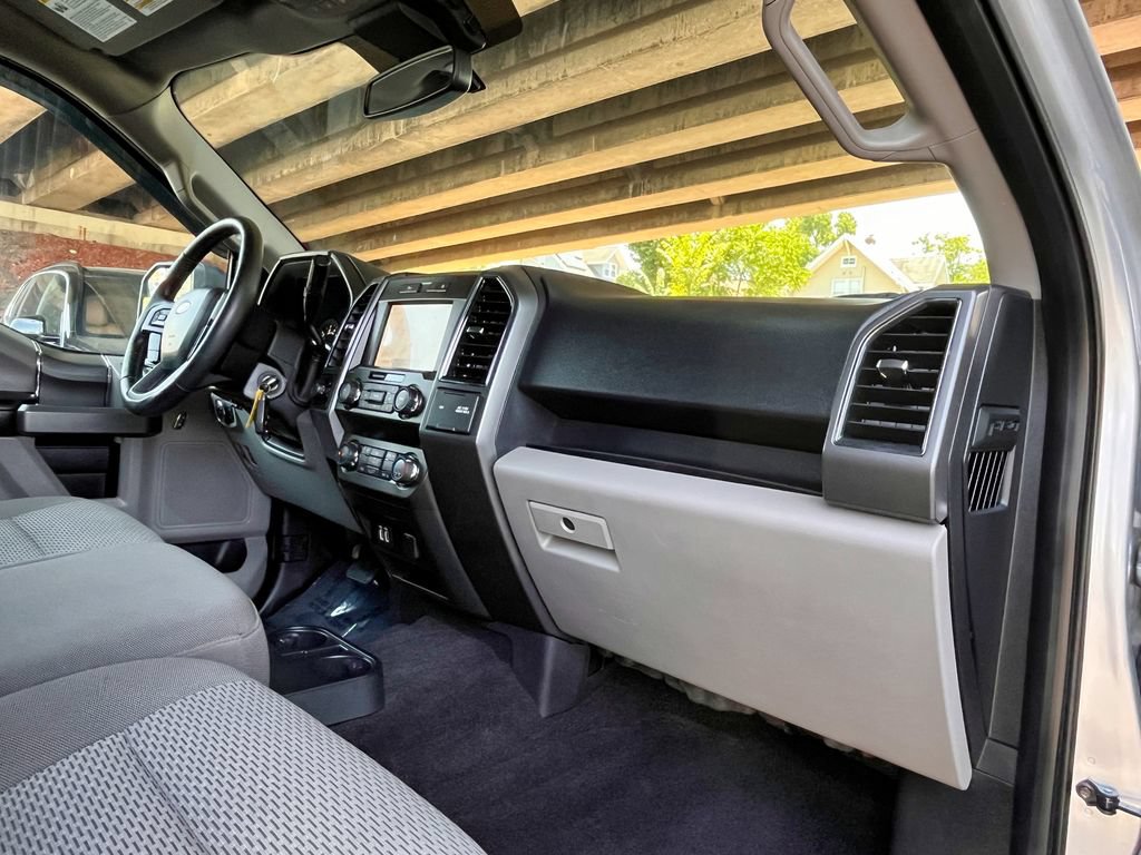 Used 2019 Ford F150 XLT w/ Equipment Group 302A Luxury AWD/4WD image 17