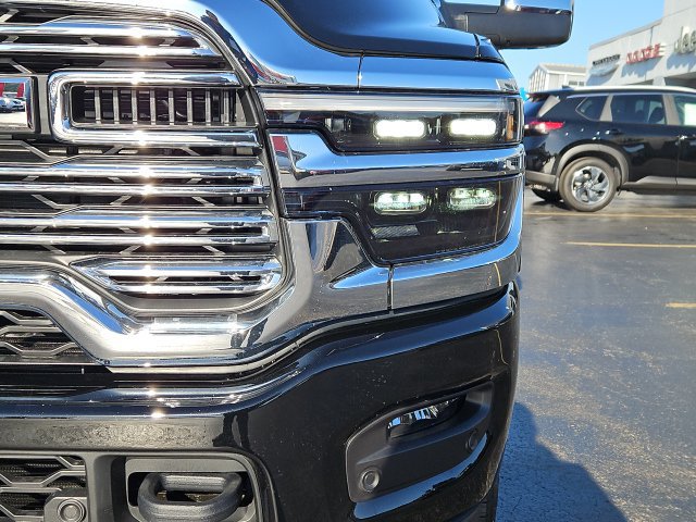 New 2026 RAM 2500 Laramie AWD/4WD image 3