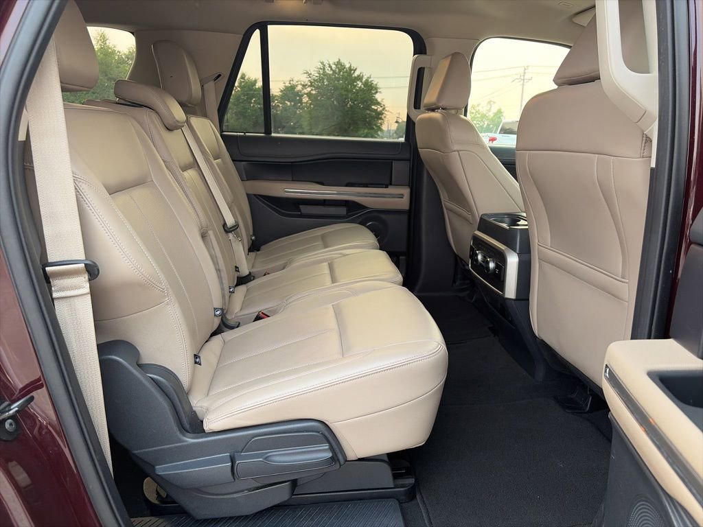 Used 2024 Ford Expedition Max XLT RWD image 13