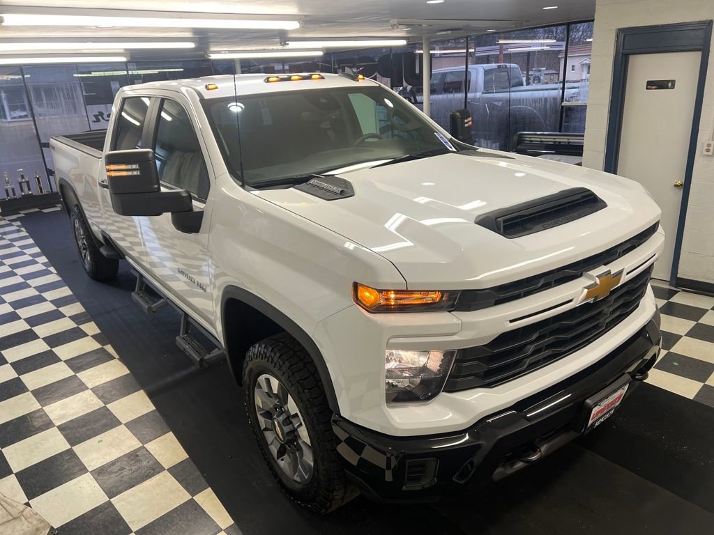 Used 2024 Chevrolet Silverado 2500 Custom w/ Custom Value Package image 21