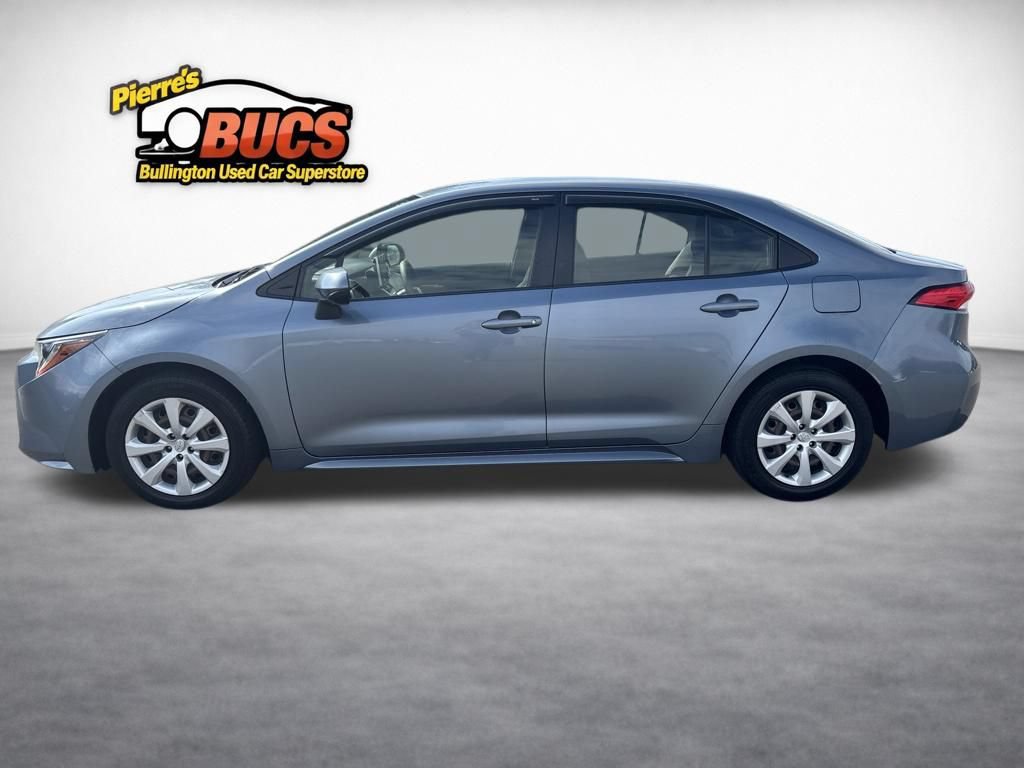 Used 2020 Toyota Corolla LE FWD image 2