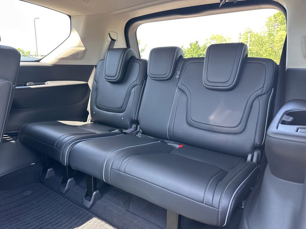 New 2026 INFINITI QX80 Luxe w/ Cargo Package AWD/4WD image 32
