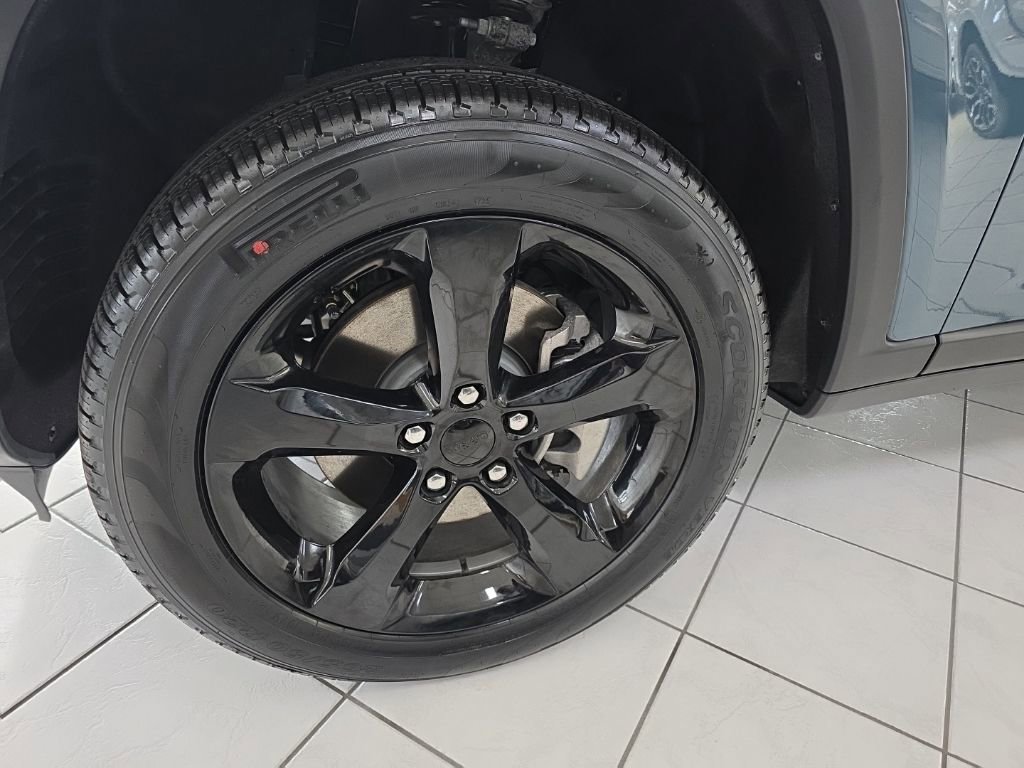 New 2026 Jeep Grand Cherokee L Limited w/ Limited Altitude Package image 4