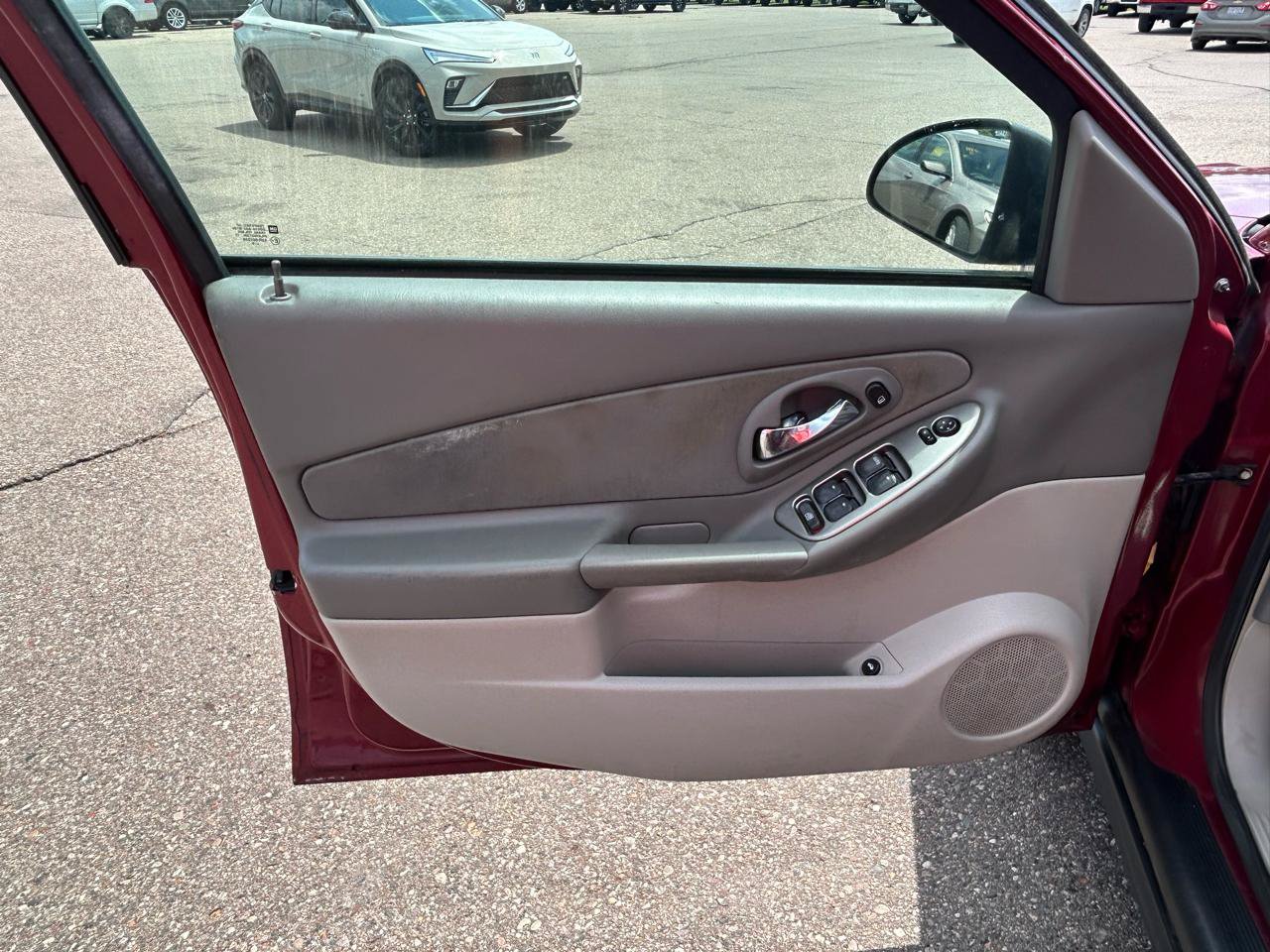 Used 2006 Chevrolet Malibu LS FWD image 14