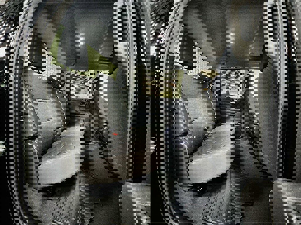 Used 2020 Chevrolet Silverado 1500 Custom w/ Custom Value Package image 21