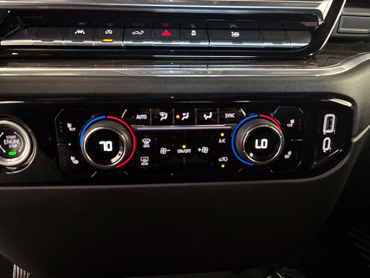 Used 2024 Chevrolet Silverado 1500 LT AWD/4WD image 19