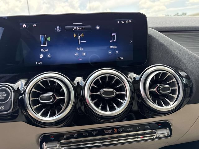 Used 2025 Mercedes-Benz GLA 250 image 31