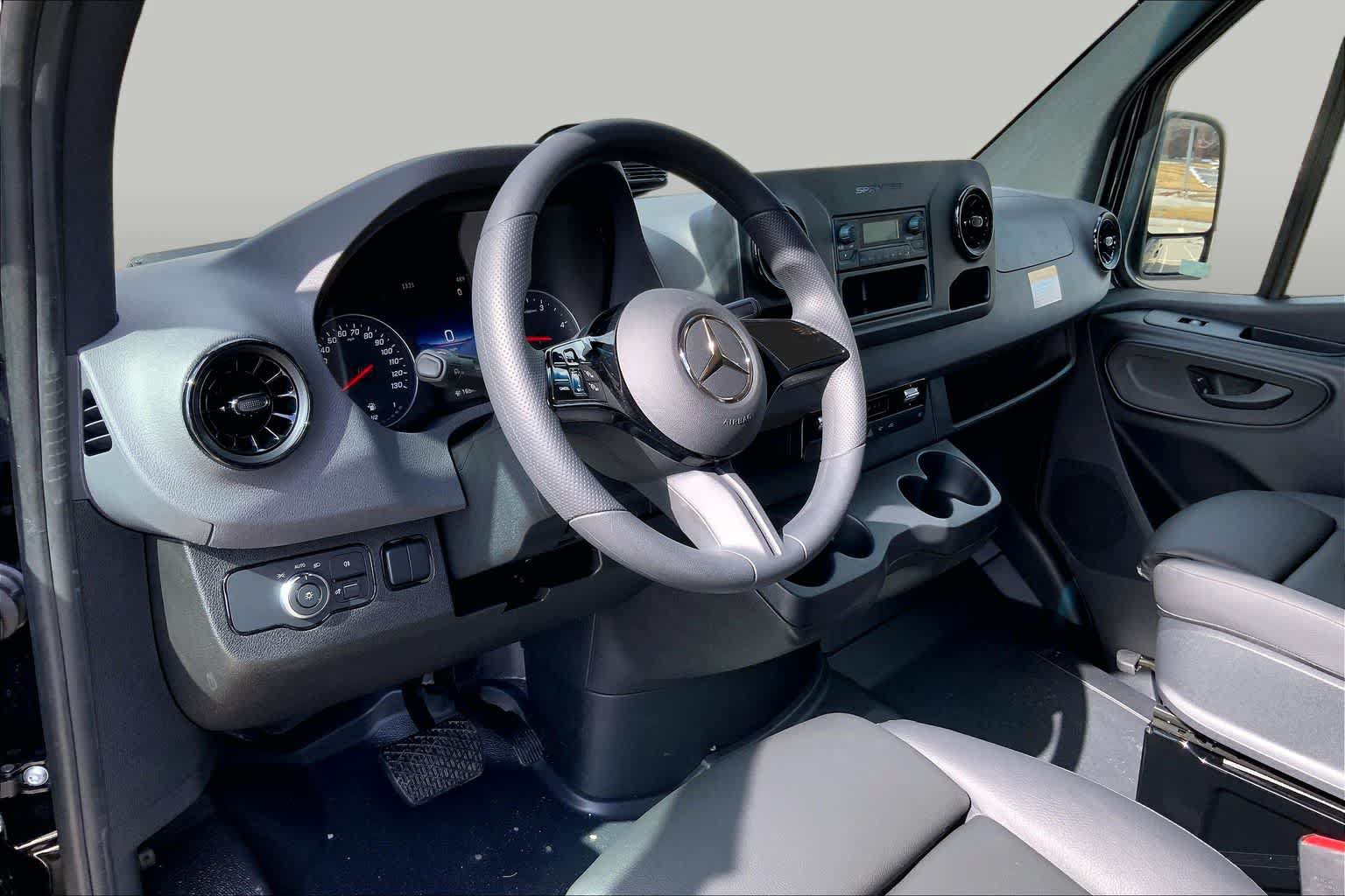 New 2026 Mercedes-Benz Sprinter 2500 image 9