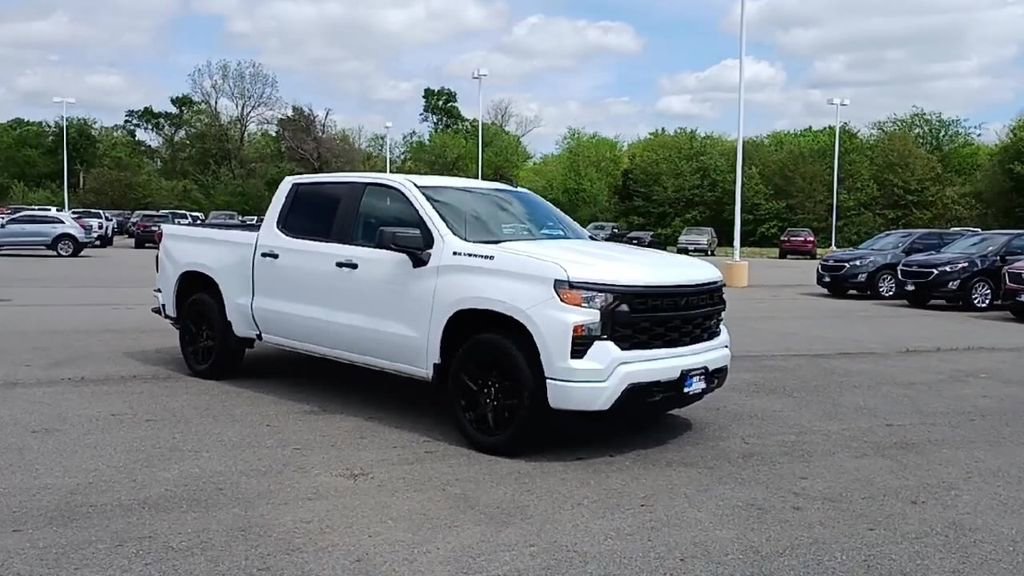 Used 2024 Chevrolet Silverado 1500 Custom w/ Turbomax Blackout Package image 2