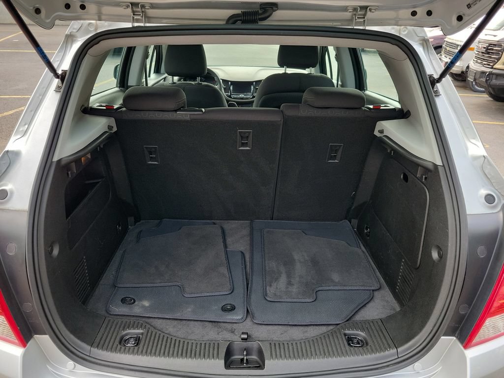 Used 2020 Chevrolet Trax LS FWD image 10