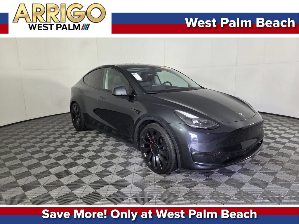 Used 2024 Tesla Model Y Performance AWD/4WD image 1