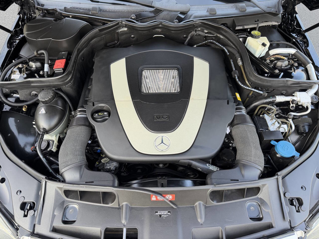 Used 2011 Mercedes-Benz C 300 4MATIC Sedan image 23