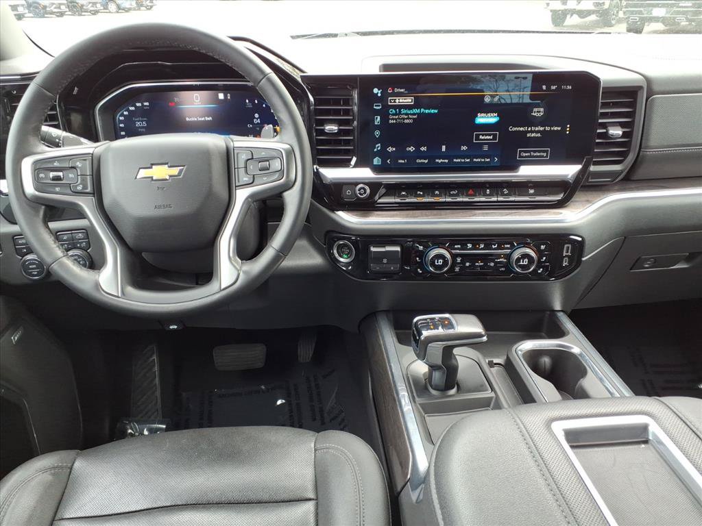 Used 2022 Chevrolet Silverado 1500 LTZ w/ Z71 Off-Road Package AWD/4WD image 10