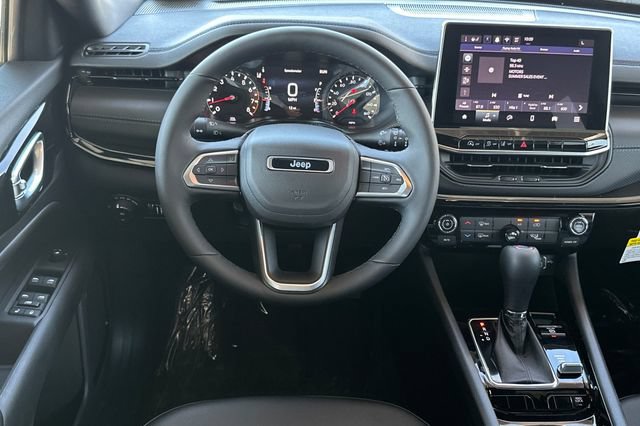 New 2026 Jeep Compass Latitude AWD/4WD image 13
