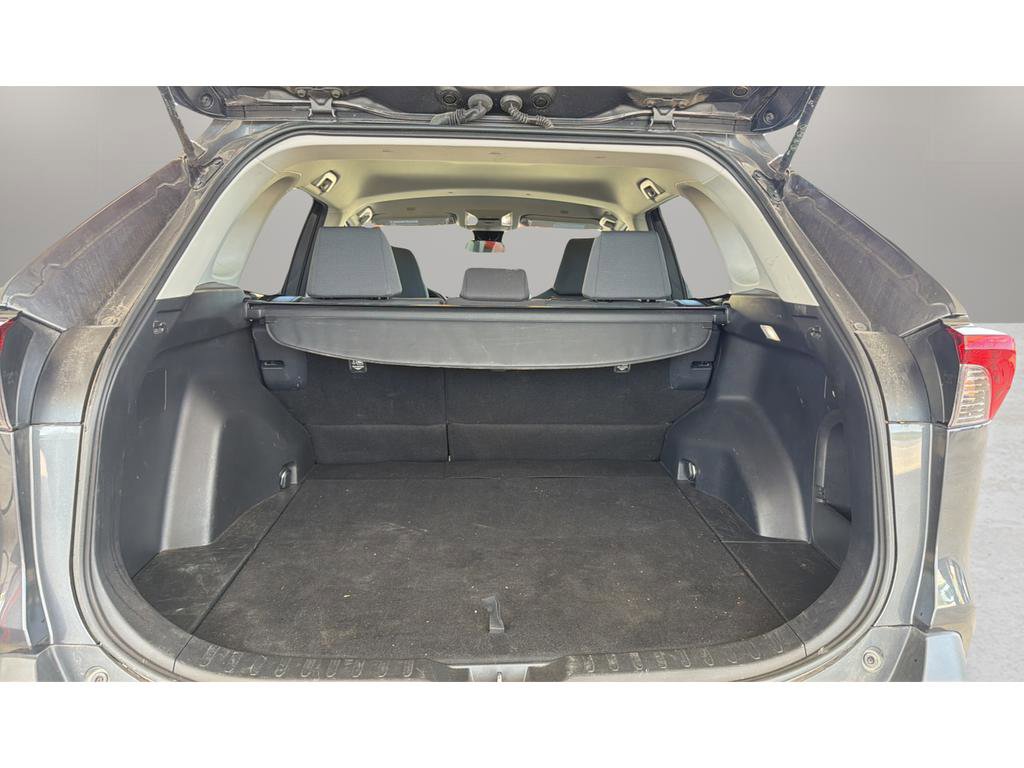 Used 2025 Toyota RAV4 XLE image 12