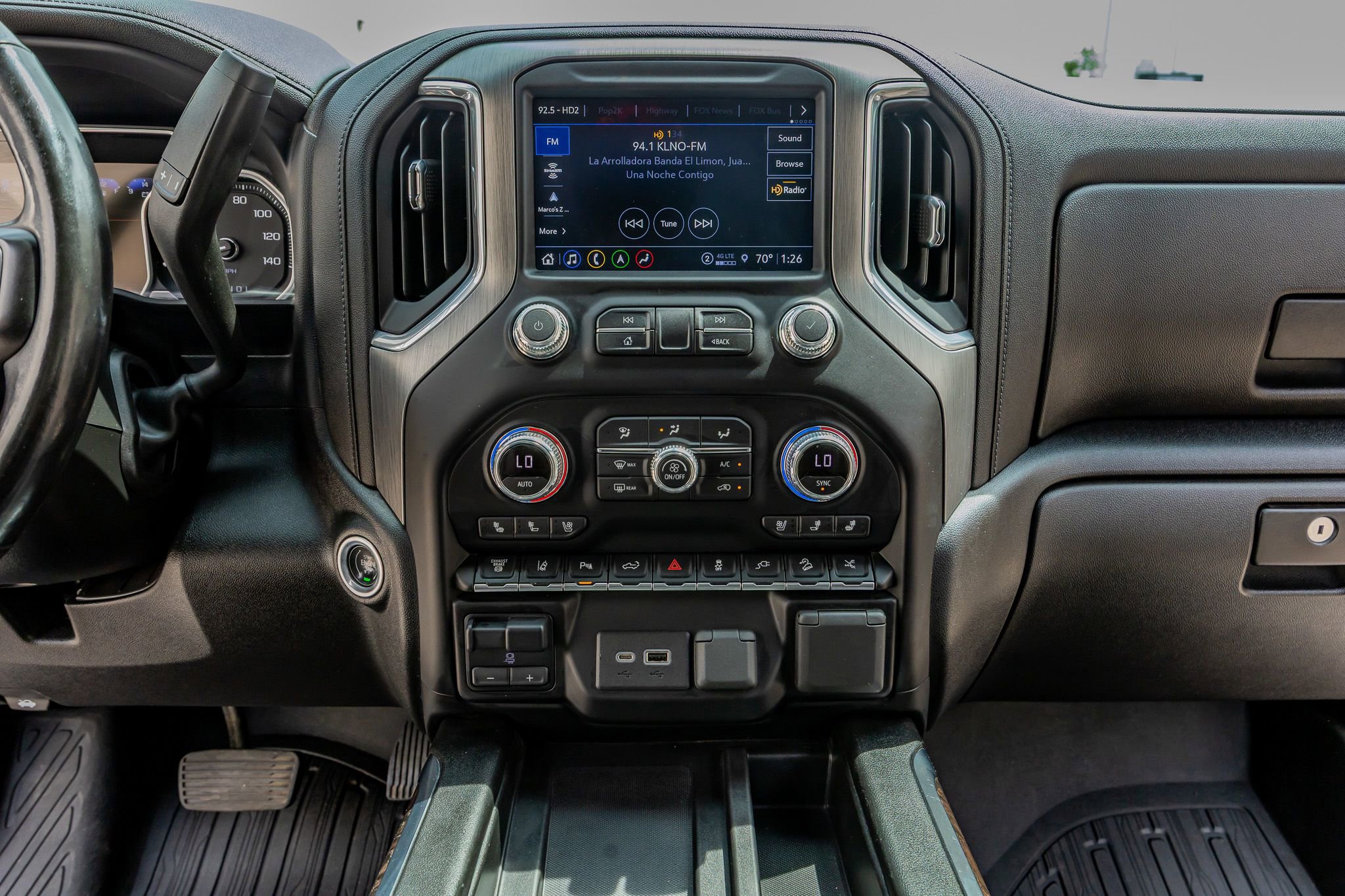 Used 2021 GMC Sierra 3500 Denali w/ Denali Ultimate Package AWD/4WD image 23
