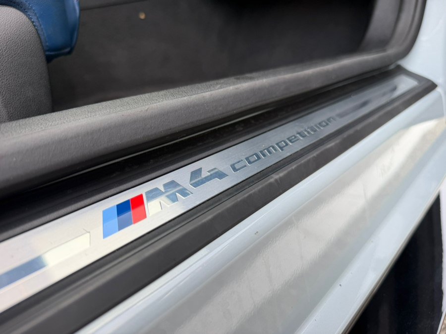 Used 2022 BMW M4 xDrive Competition AWD/4WD image 27