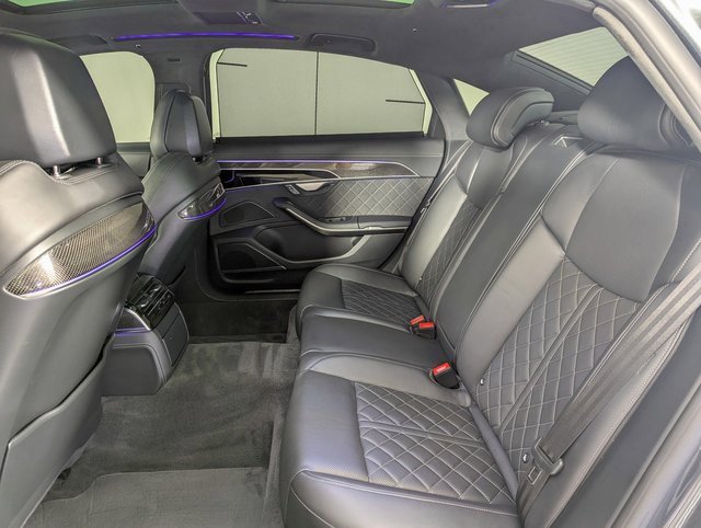 Used 2024 Audi S8 image 21