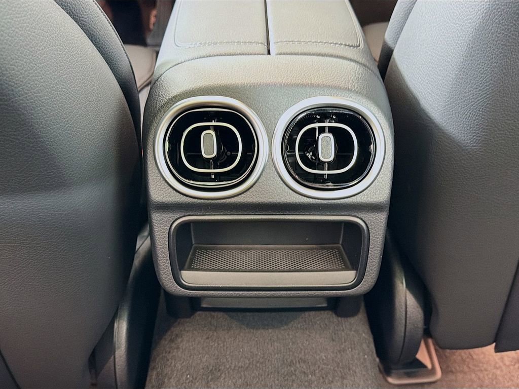 Used 2026 Mercedes-Benz C 300 4MATIC Sedan image 27