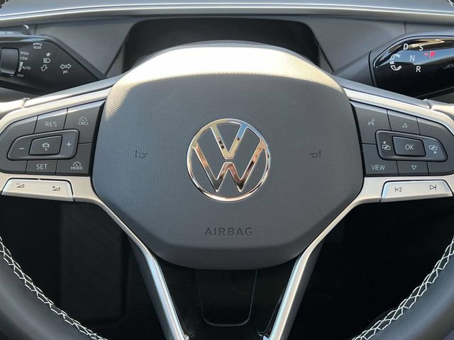 New 2026 Volkswagen Tiguan SE FWD image 13
