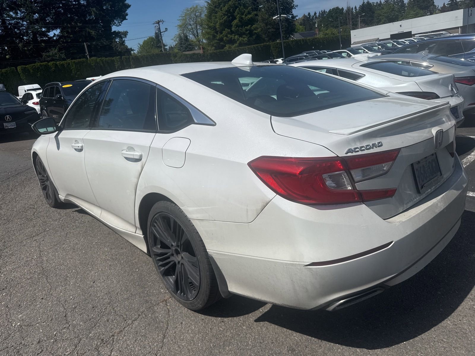 Used 2018 Honda Accord Sport image 9