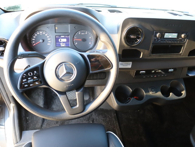 Used 2021 Mercedes-Benz Sprinter 3500 image 35