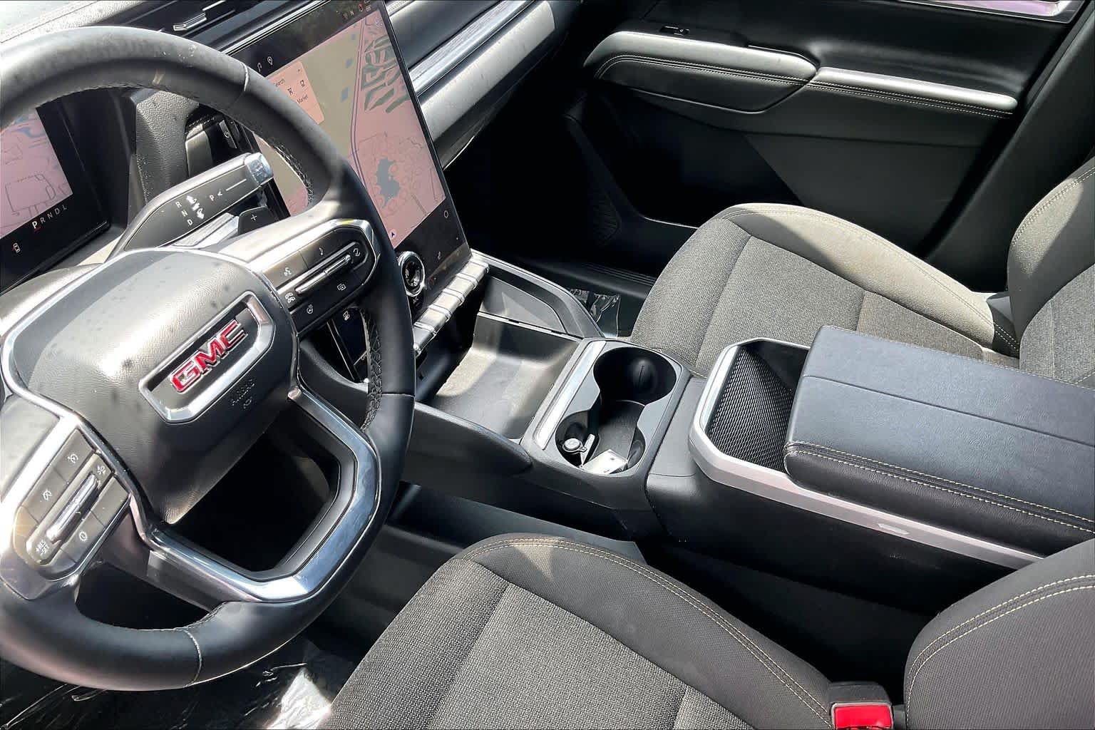 Used 2026 GMC Terrain Elevation AWD/4WD image 17