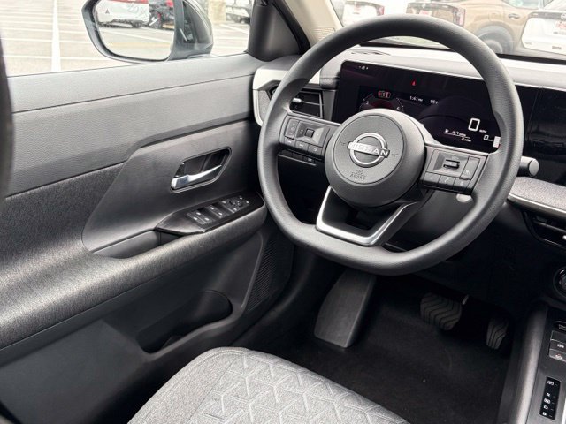 New 2026 Nissan Kicks SV w/ Cold Weather Package FWD image 30