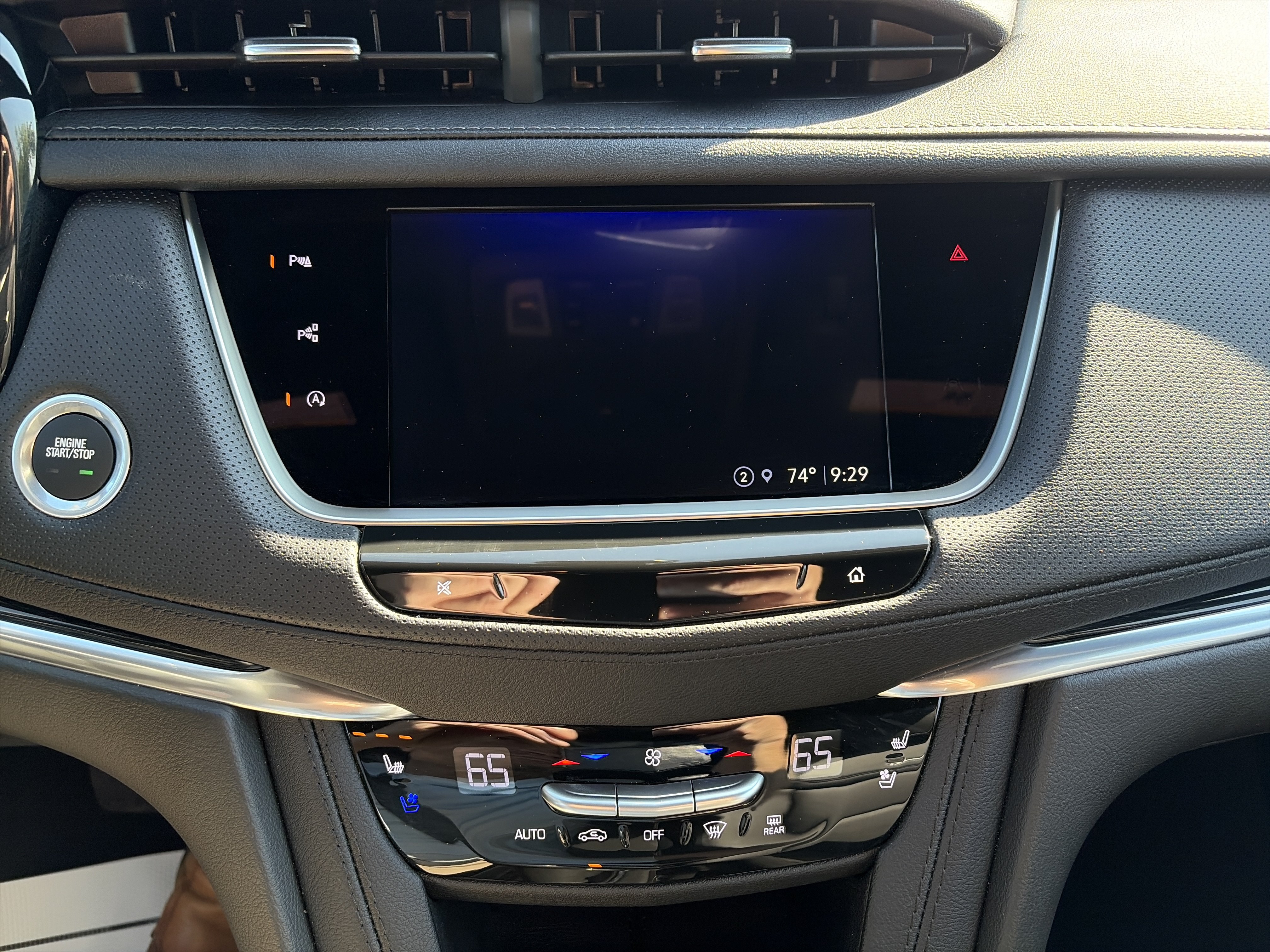 Used 2025 Cadillac XT5 Premium Luxury w/ Technology Package AWD/4WD image 24
