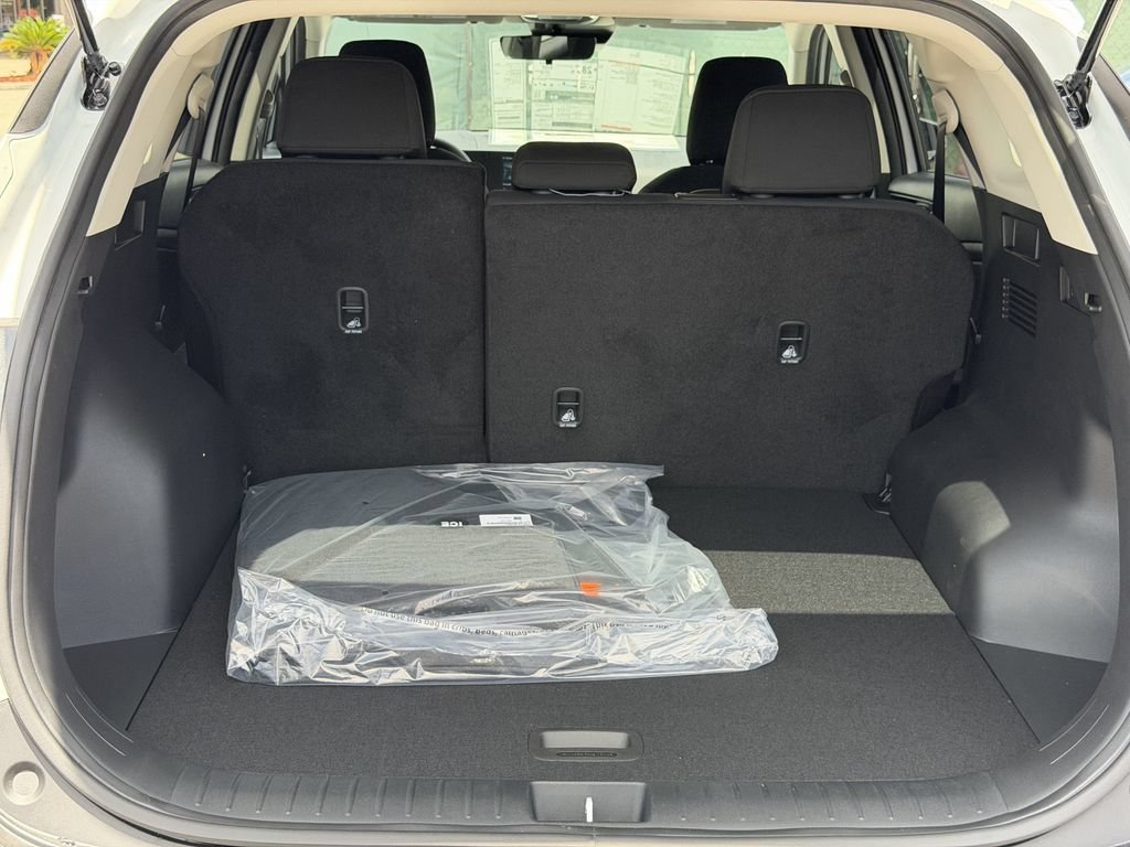 New 2027 Kia Sportage LX w/ LX Convenience Package FWD image 9