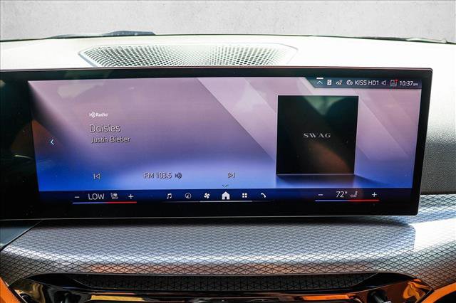 Certified 2025 BMW 330i xDrive Sedan w/ Convenience Package image 15